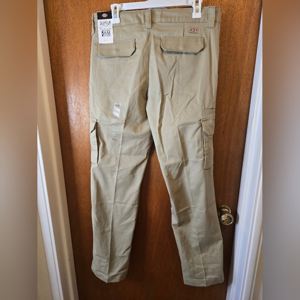 Dickies Womens Tan Cargo Pants Size 8 NWT